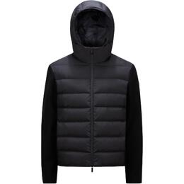 Moncler: Чёрный пуховик 