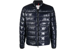 Moncler: Тёмный пуховик 