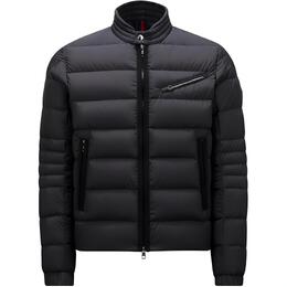 Moncler: Чёрный пуховик 