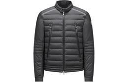 Moncler: Чёрный пуховик 