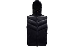 Moncler: Чёрный жилет 