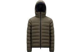 Moncler: Зелёный пуховик 