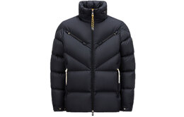 Moncler: Чёрный пуховик 