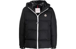 Moncler: Чёрный пуховик 