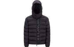 Moncler: Чёрный пуховик 