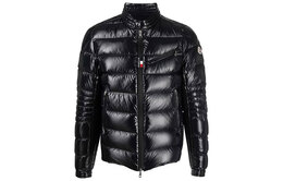 Moncler: Чёрный пуховик 