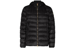 Moncler: Чёрный пуховик 