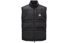 Moncler: Чёрный жилет 