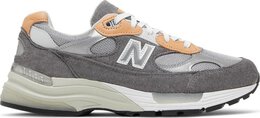 New Balance: Серые кроссовки  992