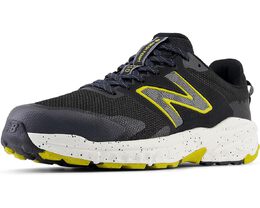 New Balance: Чёрные кроссовки  Fresh Foam