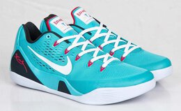 Nike: Синие кроссовки  Kobe 9 EM