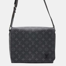 Louis Vuitton: Чёрная сумка 