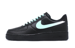 Nike: Чёрные кроссовки  Air Force 1