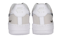 Nike: Белые кроссовки  Air Force 1