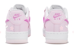 Nike: Белые кроссовки  Air Force 1