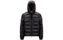 Moncler: Чёрный пуховик 