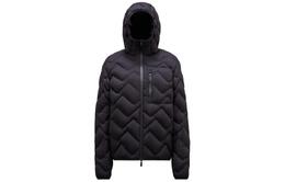 Moncler: Чёрный пуховик 