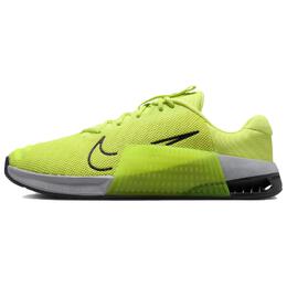 Nike: Зелёные кроссовки 