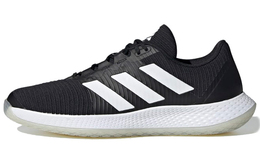 Adidas: Чёрные кроссовки 