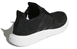 Adidas Originals: Кроссовки 