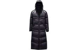 Moncler: Чёрный пуховик 