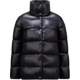 Moncler: Чёрный пуховик 