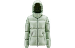 Moncler: Зелёный пуховик 