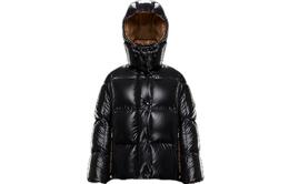 Moncler: Чёрная куртка  Parana