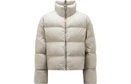 Moncler: Светлый пуховик 