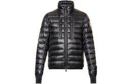 Moncler: Чёрный пуховик 