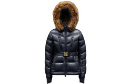 Moncler: Чёрный пуховик 