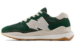 New Balance: Зелёные кроссовки  5740