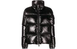 Moncler: Чёрный пуховик 