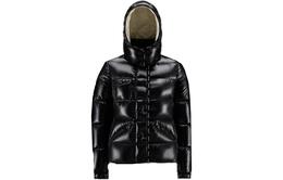 Moncler: Чёрный пуховик 