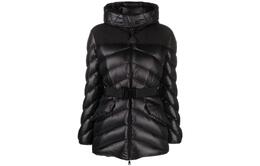 Moncler: Чёрная куртка 