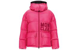 Moncler: Красный пуховик 