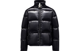 Moncler: Чёрный пуховик 