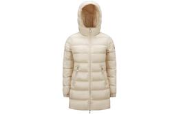 Moncler: Бежевый пуховик 