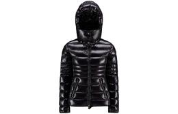 Moncler: Чёрный пуховик 