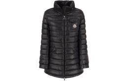 Moncler: Чёрная куртка 