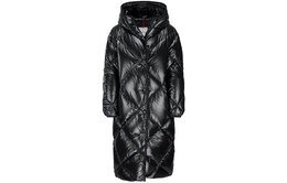 Moncler: Чёрный пуховик 