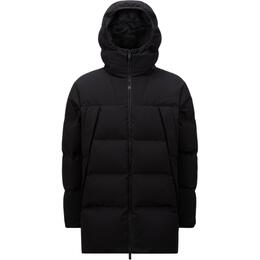 Moncler: Чёрный пуховик 