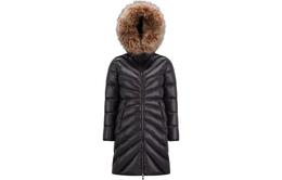 Moncler: Чёрный пуховик 