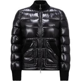 Moncler: Чёрный пуховик 