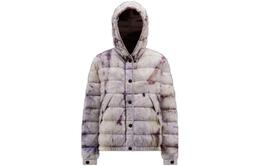 Moncler: Фиолетовый пуховик 