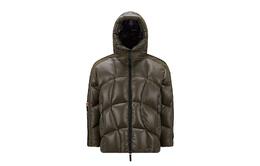 Moncler: Пуховик 