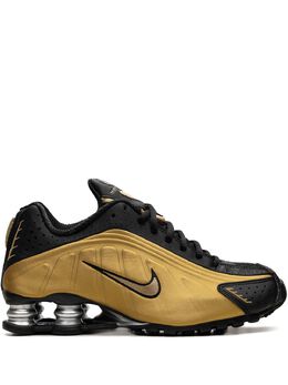 Nike: Чёрные кроссовки  Shox R4