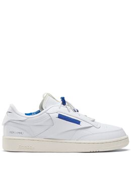 Reebok: Белые кроссовки  Club C 85