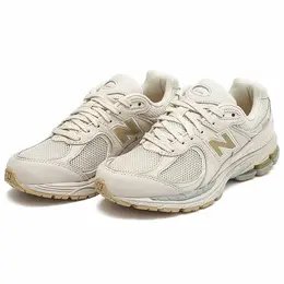 New Balance: Белые кроссовки  2002R