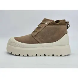 UGG: Золотые ботинки  Neumel